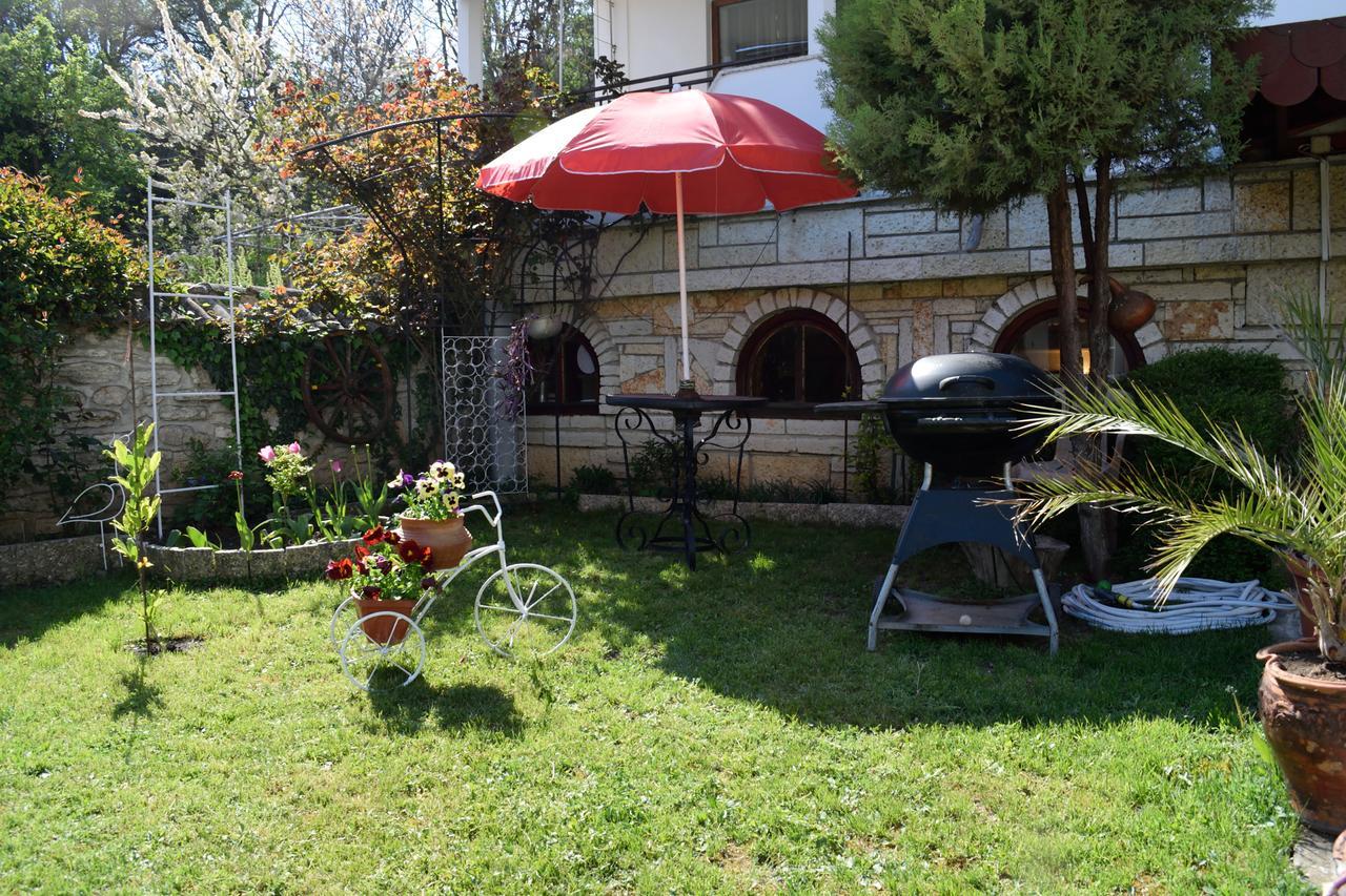 Guest House Villa Katty Balchik Exterior foto